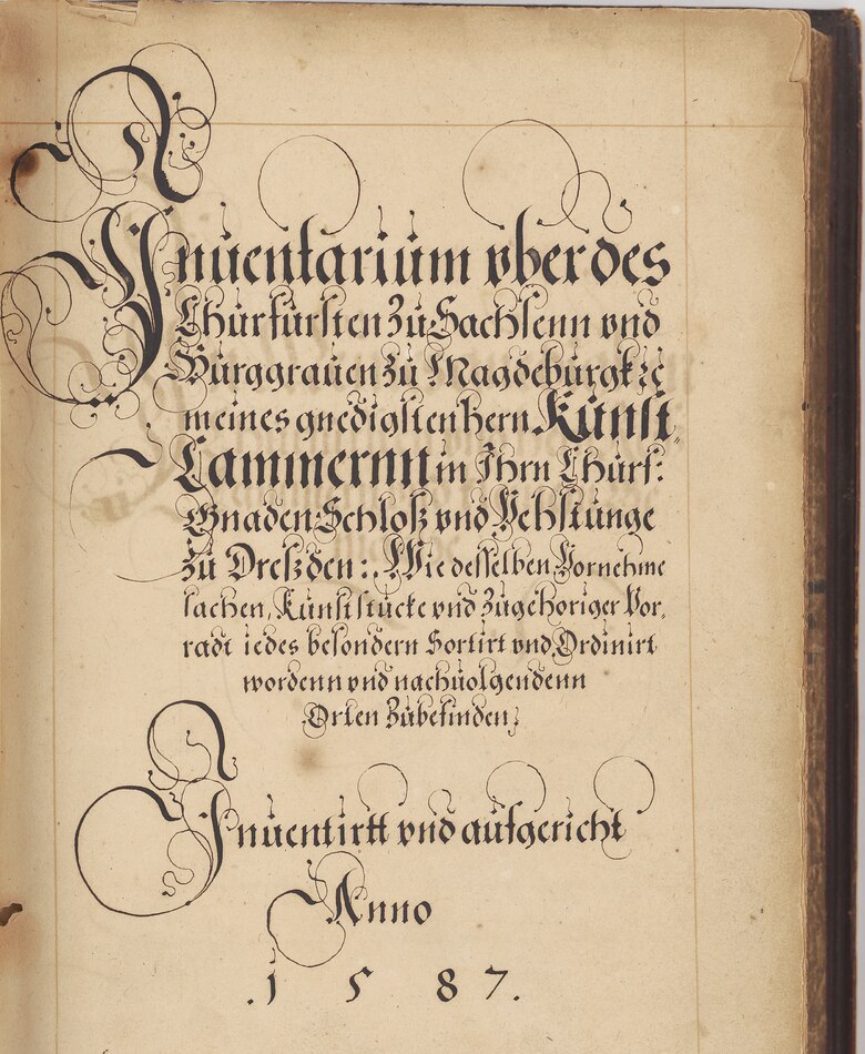 Der Scan zeigt das Titelblatt des ältesten Inventarsder kurfürstlichen Kunstkammer.