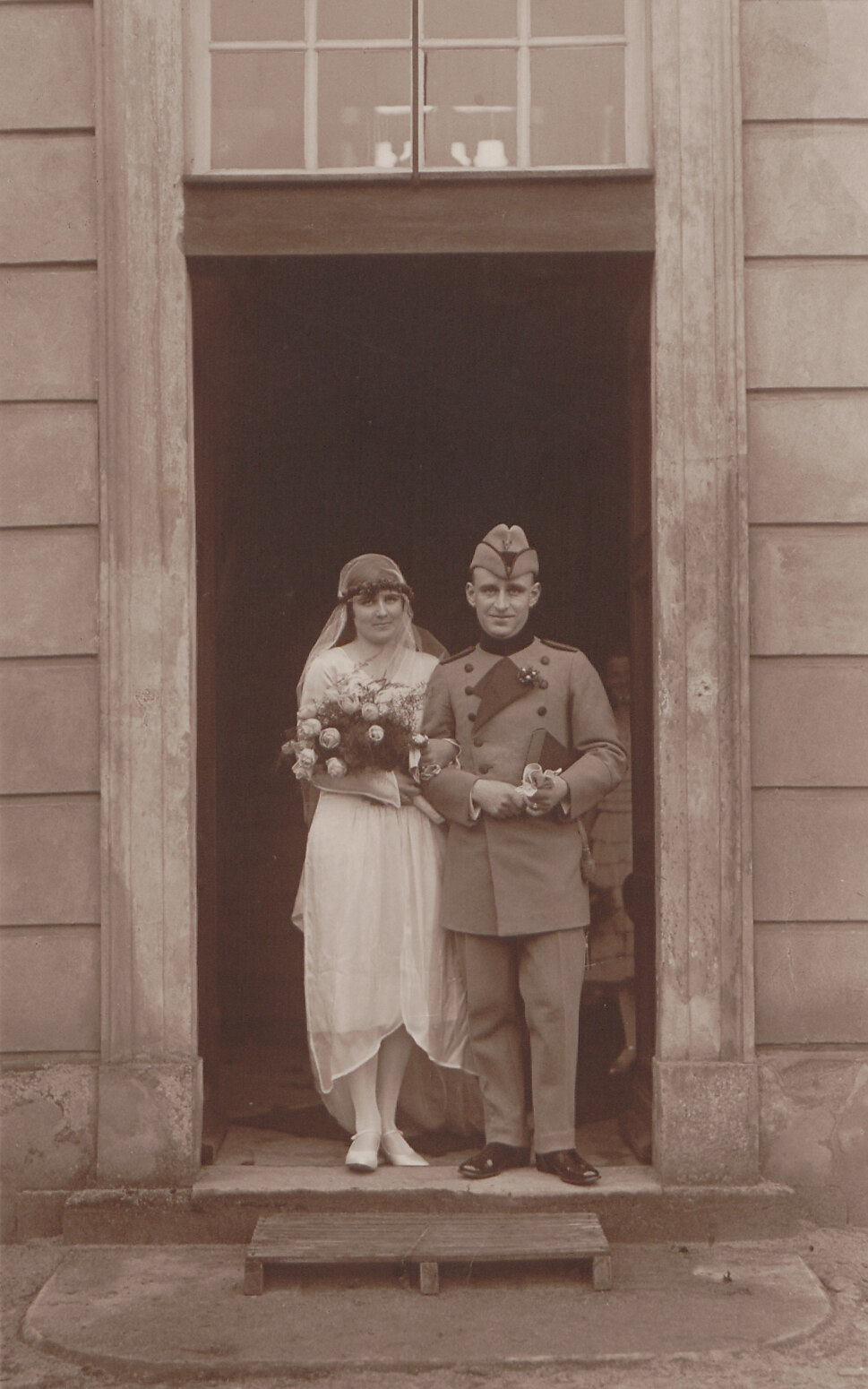 Wolf Benno Maximilian und Lucy Speck von Sternburg als Hochzeitspaar, 1930