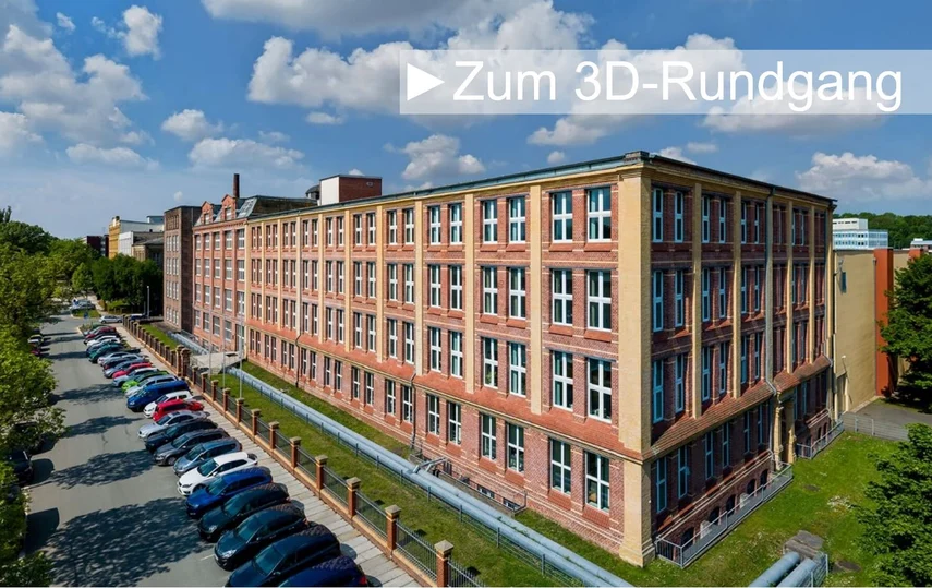 Das Foto zeigt die Außenansicht des Staatsarchivs Chemnitz, von der Elsasser Straße aus gesehen. Im Foto ist ein 3 D-Rundgang verlinkt.