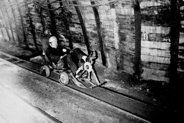 Grubenfahrrad unter Tage um 1970